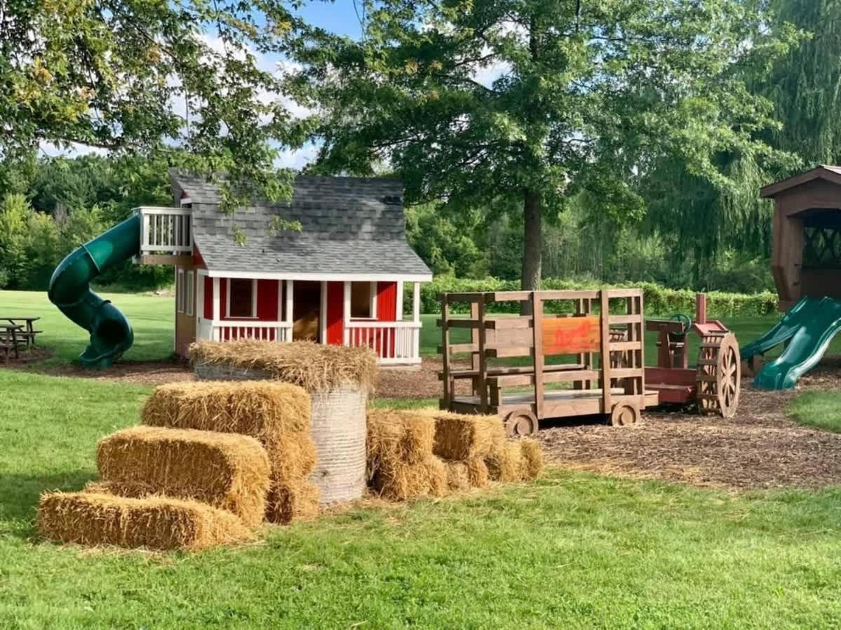 The Cortland Cottage At Brant'S Apple Orchard Ashtabula Exterior photo